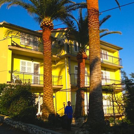 Отель House Rozi Palit Экстерьер фото