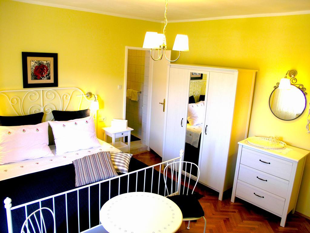 Отель House Rozi Palit Экстерьер фото